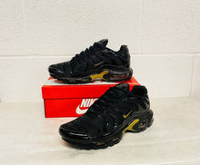 Load image into Gallery viewer, Shoes