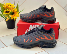 Load image into Gallery viewer, Shoes