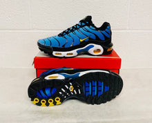 Load image into Gallery viewer, Shoes