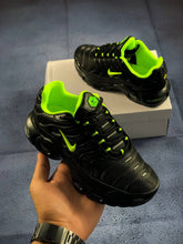 Load image into Gallery viewer, Shoes
