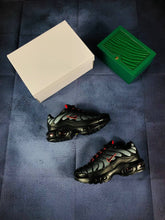 Load image into Gallery viewer, Shoes