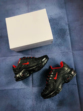 Load image into Gallery viewer, Shoes