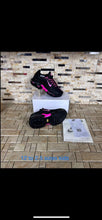 Load image into Gallery viewer, shoes