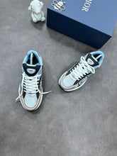 Load image into Gallery viewer, Shoes