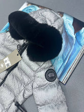 Load image into Gallery viewer, Jacket