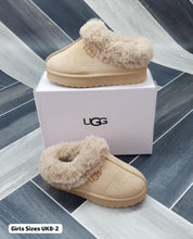 Load image into Gallery viewer, Slipper