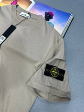 Load image into Gallery viewer, Tshirt