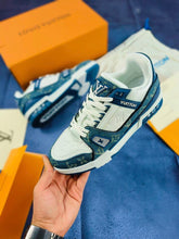 Load image into Gallery viewer, Shoes