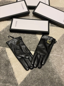 Glove