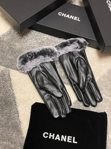 Glove