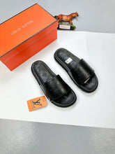 Load image into Gallery viewer, Slipper