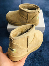 Load image into Gallery viewer, Shoes