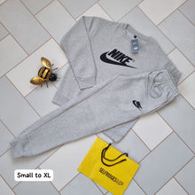 Load image into Gallery viewer, Tracksuit