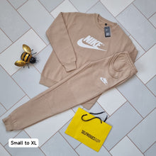 Load image into Gallery viewer, Tracksuit