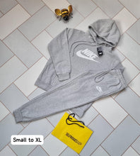 Load image into Gallery viewer, Tracksuit