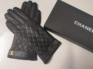 Glove
