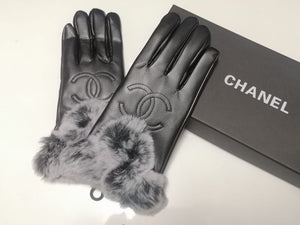 Glove