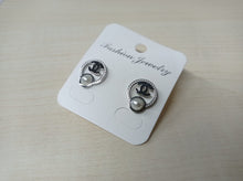 Load image into Gallery viewer, Earring