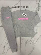 Load image into Gallery viewer, Tracksuit