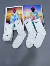 Load image into Gallery viewer, Socks