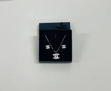Load image into Gallery viewer, Earrings