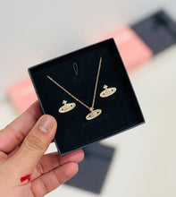 Load image into Gallery viewer, Earrings