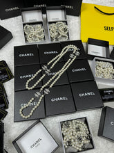 Load image into Gallery viewer, Necklace