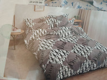 Load image into Gallery viewer, Bedding