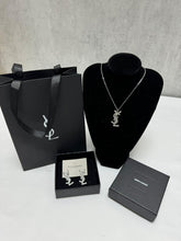 Load image into Gallery viewer, Necklace