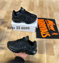 Load image into Gallery viewer, Shoes