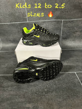 Load image into Gallery viewer, Shoes