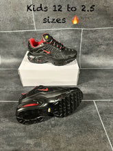 Load image into Gallery viewer, Shoes