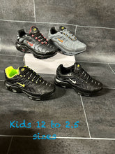 Load image into Gallery viewer, Shoes