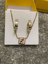 Load image into Gallery viewer, Necklace