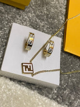 Load image into Gallery viewer, Necklace