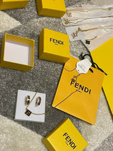 Load image into Gallery viewer, Necklace
