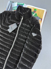 Load image into Gallery viewer, Jacket