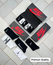 Load image into Gallery viewer, Socks