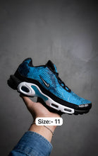 Load image into Gallery viewer, Shoes