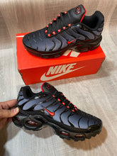 Load image into Gallery viewer, Shoes