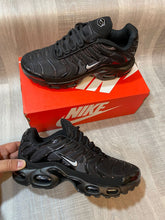 Load image into Gallery viewer, Shoes
