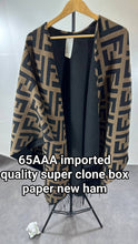 Load image into Gallery viewer, Cape