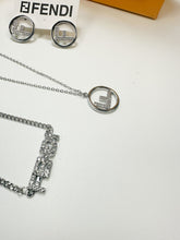 Load image into Gallery viewer, Necklace