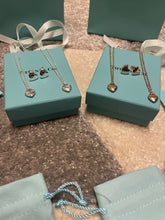 Load image into Gallery viewer, Necklace