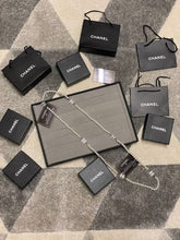 Load image into Gallery viewer, Necklace