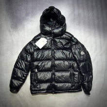 Load image into Gallery viewer, Jacket