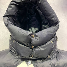 Load image into Gallery viewer, Jacket