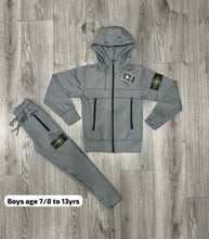 Load image into Gallery viewer, Tracksuit