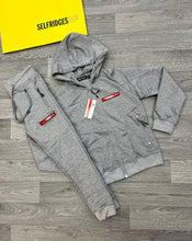 Load image into Gallery viewer, Tracksuit