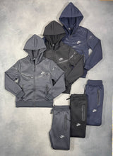 Load image into Gallery viewer, tracksuit Boys